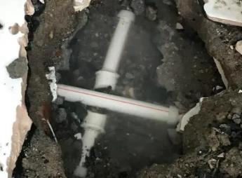 源城阳台漏水维修公司为您分享楼上楼下漏水怎么处理